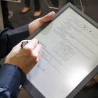 Sony's New 13.3 E Ink PDF Reader Protoype