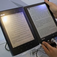 Asus Eee Note EA-800 Vs Asus DR-900 eReader (Video) Asus EEE Note EA-800 Vs Asus DR-900