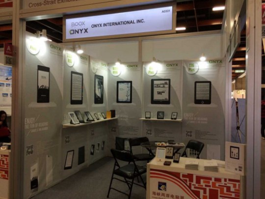 Onyx Boox Booth