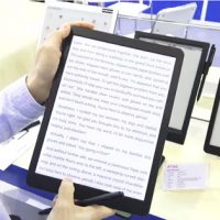 New Jezetek eBook Readers, Includes First Frontlit 10.3-inch Model (Video) Jezetek P10C