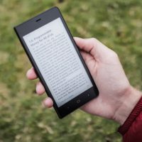 Video Review Showing Kingrow K1 E Ink Smartphone Kingrow K1