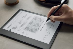 kindle-scribe-marking-up-pdf